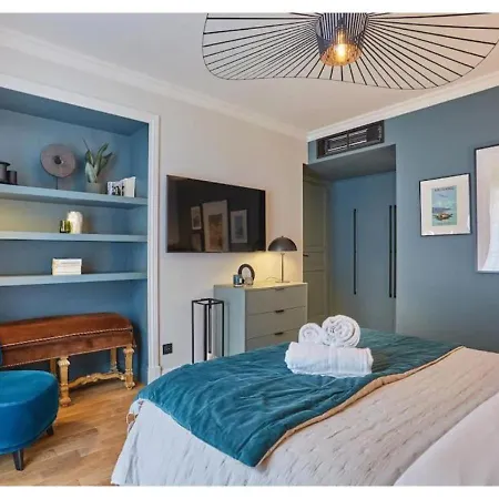 Notre Dame De By Prestige Apartment