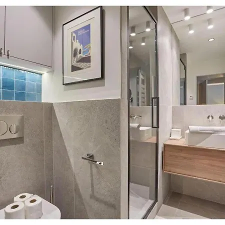 Notre Dame De By Prestige *