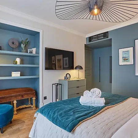 Notre Dame De By Prestige