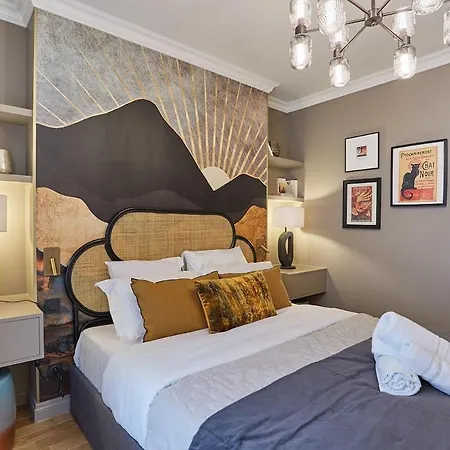 Notre Dame De By Prestige